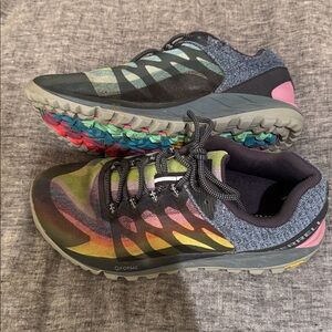 Merrell Antora 2 Rainbow Trail Running Shoes Vibram Sole Women’s 7.5